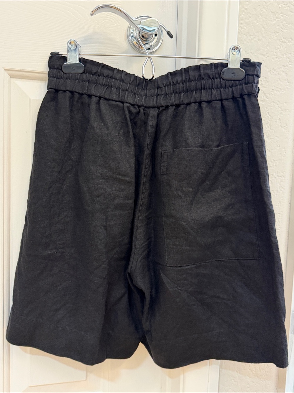 COS Black Elastic-Waist Linen Shorts - Picture 3 of 6